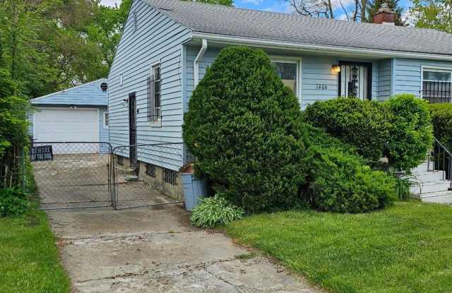 3 Bedroom Single Family Home in Flint - 1406 Bent Drive, Flint, MI 48504