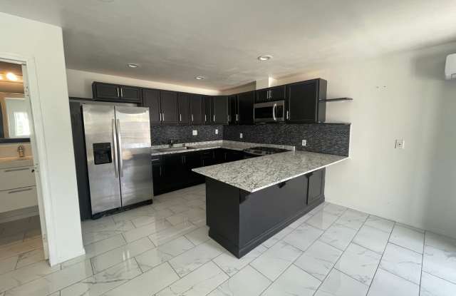 2 bedroom 2 full bathrooms - Centrally located photos photos