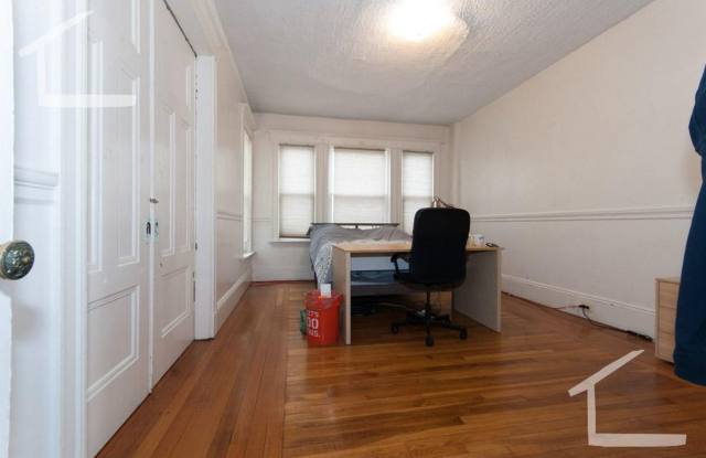 Nice 2 bed in Allston photos photos