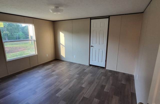 1538 Delmar Dr. Gallery 3