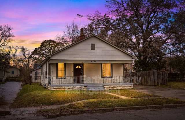 4732 Court S photos photos