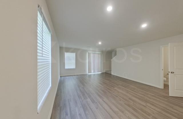 380 Ironwood Court Gallery 2