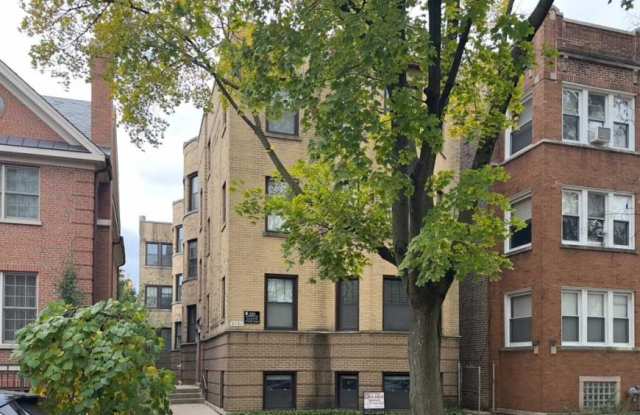 2129 Giddings photos photos