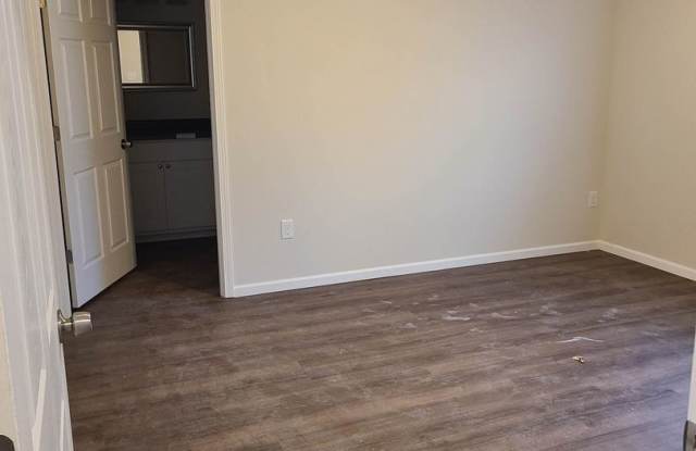3 Bedroom, 2 Bathroom Duplex photos photos