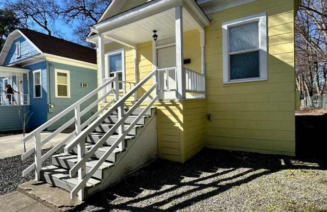 **Summer 2027 - Reserve Now** Great House in Downtown Chico Gallery 4