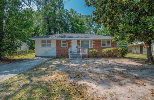 Newly Renovated  Spacious Home w/ Bonus Room - 109 Vanderbilt Circle, Augusta, GA 30904