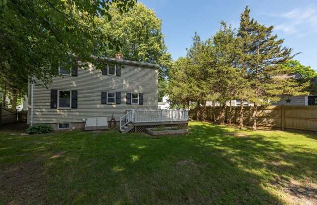 400 Colonial Drive Gallery 2