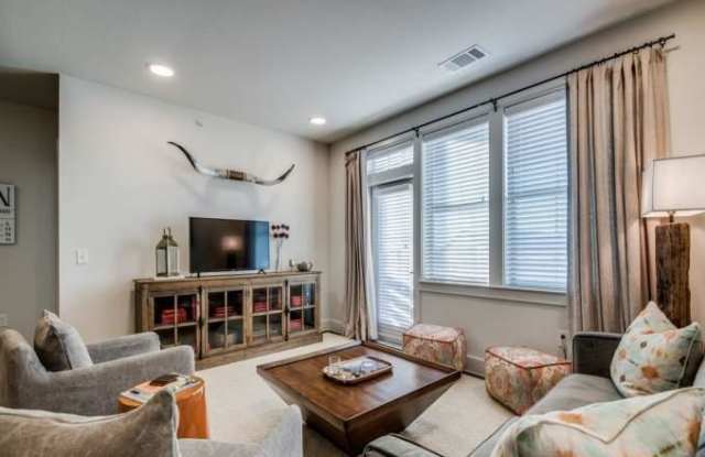 20947 Wilderness Oak Gallery 2