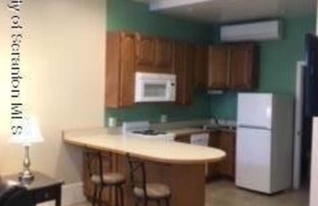 18 E Tioga Apt 1 St Gallery 4