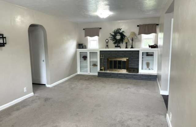214 N 200 E Gallery 2