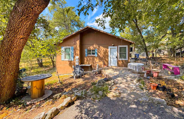 18627 Hillside Drive Gallery 1
