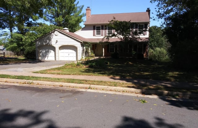 1335 BUTTER CHURN DRIVE - 1335 Butter Churn Drive, Dranesville, VA 20170