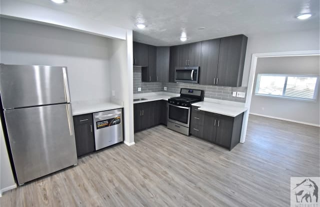 168 E Leslie Ave - 168 East Leslie Avenue, South Salt Lake, UT 84115