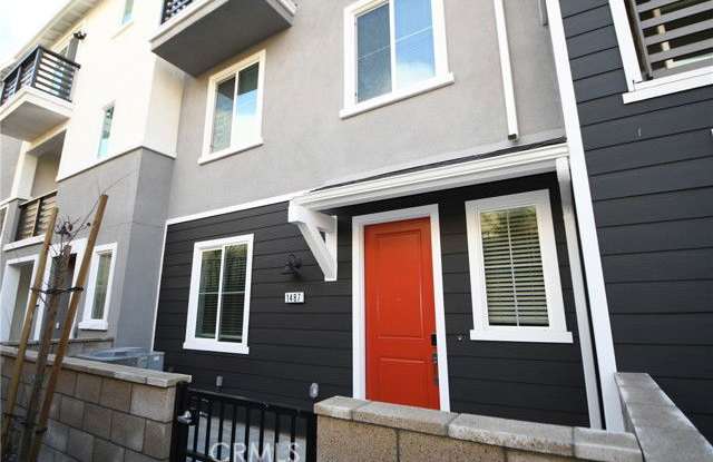 1487 Skyline Lane photos photos