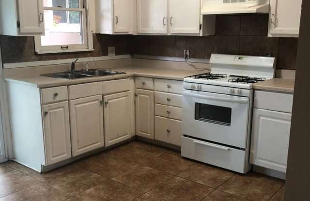 11227 Eastern Ave - 11227 Eastern Avenue, Kansas City, MO 64134