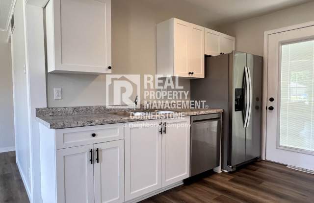AVAILABLE NOW!! 3 Bedroom Home with Huge Yard  Great Natural Light photos photos