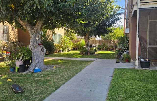 716 Illinois Avenue Units Gallery 1