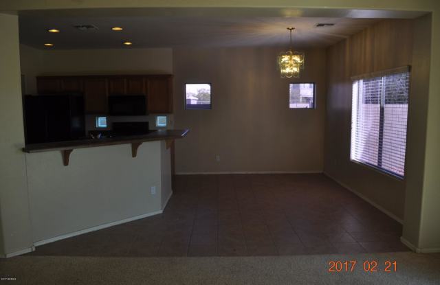 8909 W GIBSON Lane Gallery 4