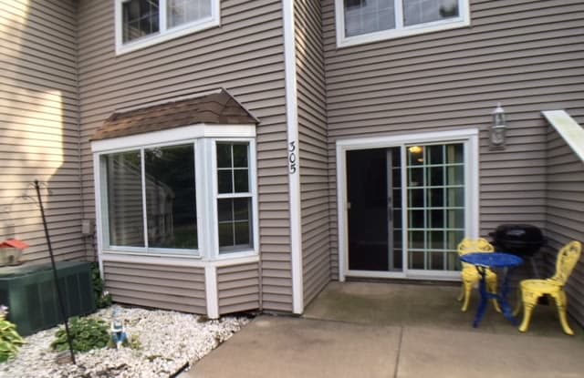 305 Kathy Ln NE - 305 Kathy Lane Northeast, Columbia Heights, MN 55421