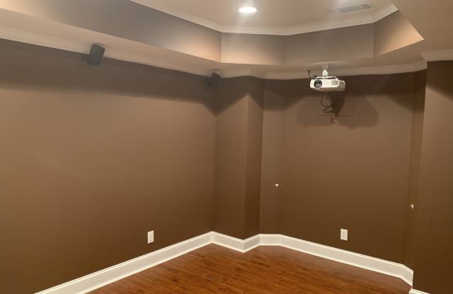 869 Autry Oak Ct Gallery 2