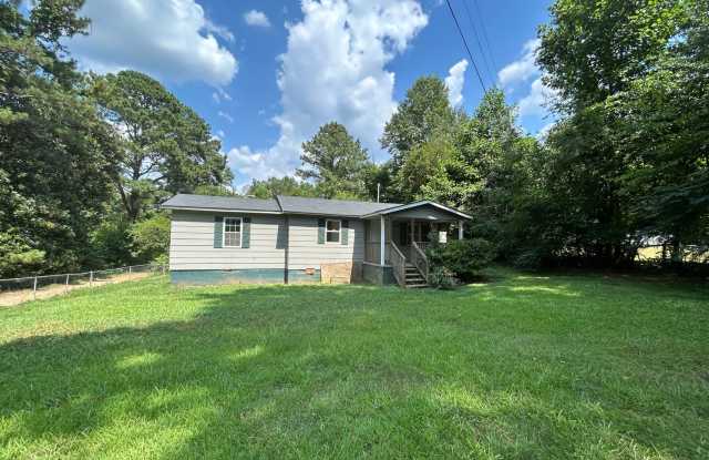 NEWNAN-201 Herring Rd 3 Bedroom 1 Bath - 201 Herring Road, Coweta County, GA 30265