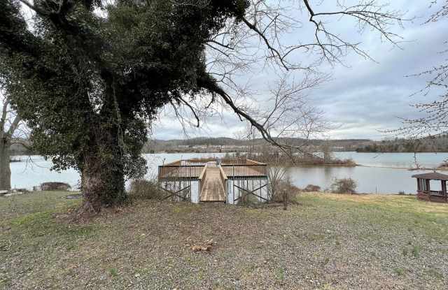 8011 River Drive Gallery 4