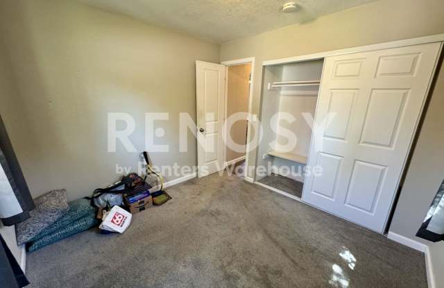 Charming 3 Bed 1 Bath home in Lakewood. photos photos