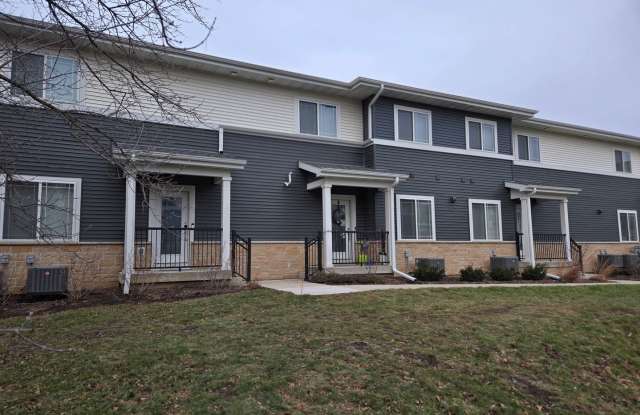 Contemporary 3 bedroom townhome - 1807 North Windsor Avenue, Cottage Grove, WI 53527