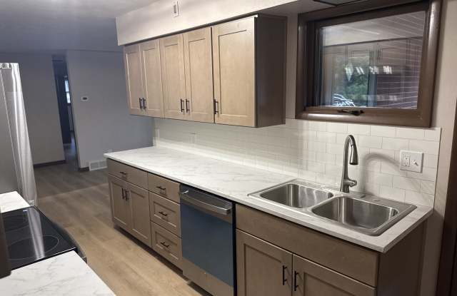 2100 42nd St N photos photos