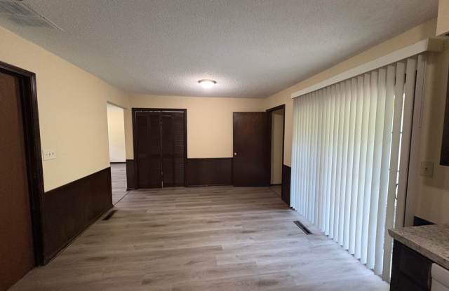 WOW! Look at this property ! You cant beat this price! Gallery 4