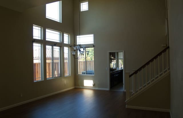 5262 Forestdale Circle Gallery 2