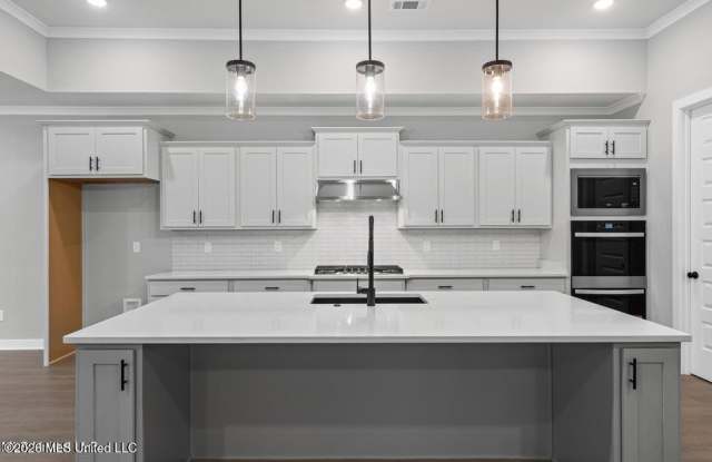 2835 S Cypress Lake Drive Gallery 4