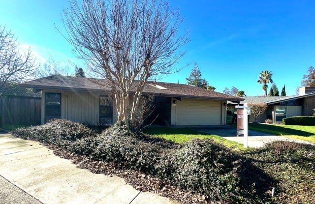 8770 Cling Ct - 8770 Cling Court, Elk Grove, CA 95624