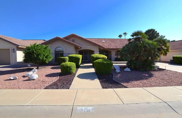 13707 West Gable Hill Drive - 13707 West Gable Hill Drive, Sun City West, AZ 85375