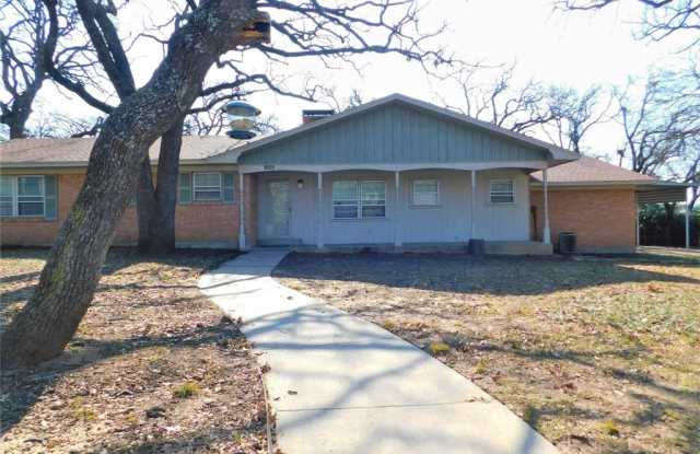 1102 Piping Rock Street - 1102 Piping Rock Lane, Denton, TX 76205