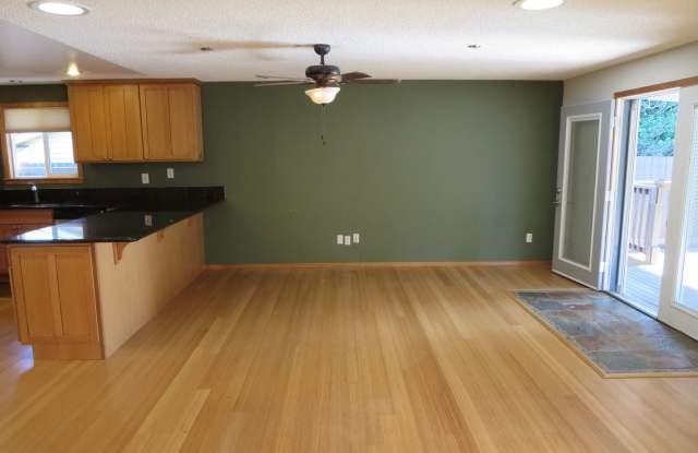 31403 31st Ave SW Gallery 3