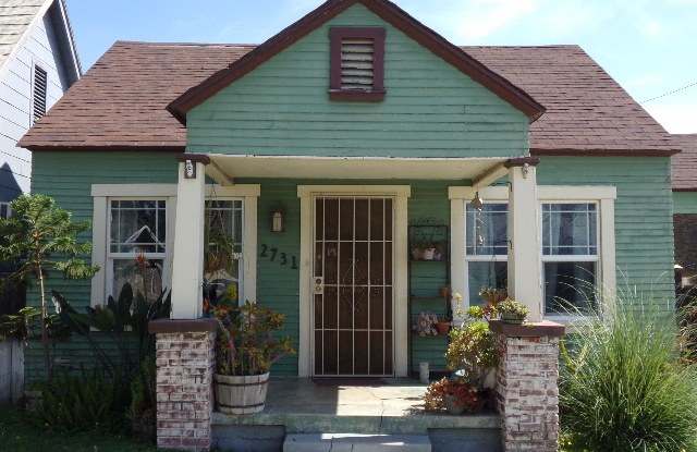 2731 North Pershing Avenue photos photos