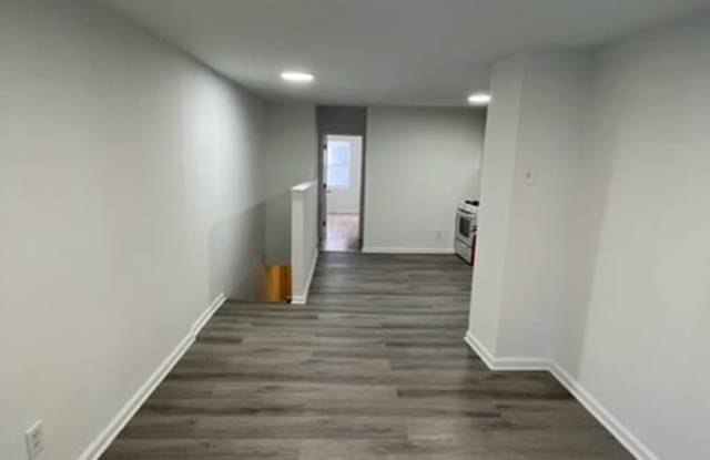 311 Cedar Street - B Gallery 3