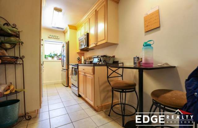 168 Newton St. photos photos