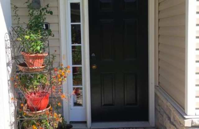 1434 Lakes Cir Dr - 1434 Lakes Circle Dr, Columbus, OH 43240