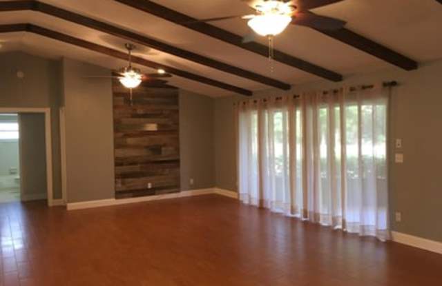 3375 Ferncliff Ln Gallery 4