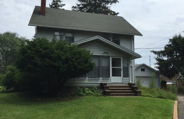 30550 Summit Ln. - 30550 Summit Lane, Pepper Pike, OH 44124