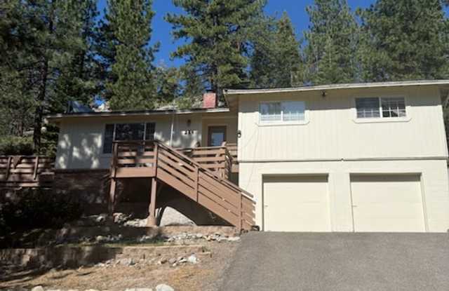 Large furnished mountaintop cabin with 2 car garage and hot tub photos photos