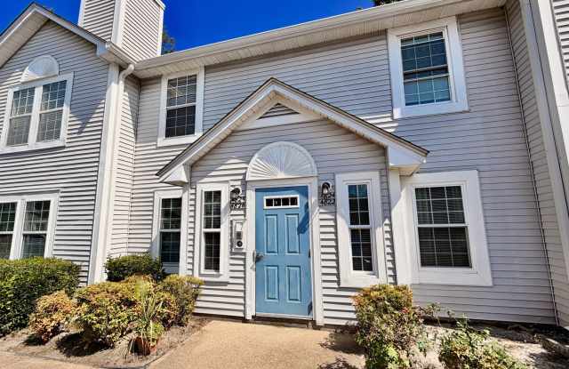 2-Bedroom 2nd Floor Condo Near Beaches! Pet Friendly! Some Utilities Included! Available NOW! photos photos