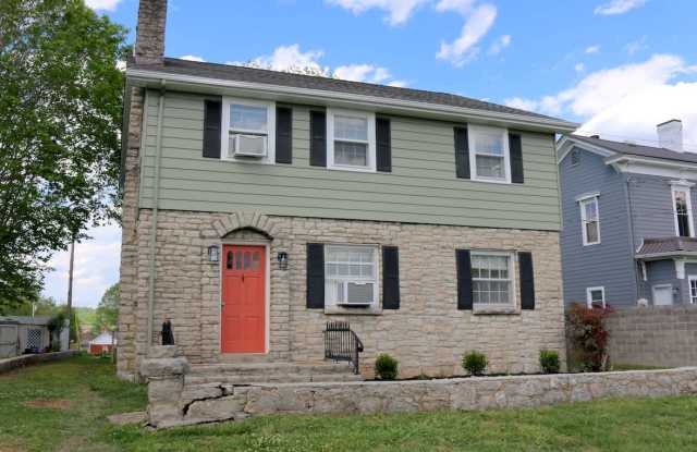 210 West Poplar Street photos photos