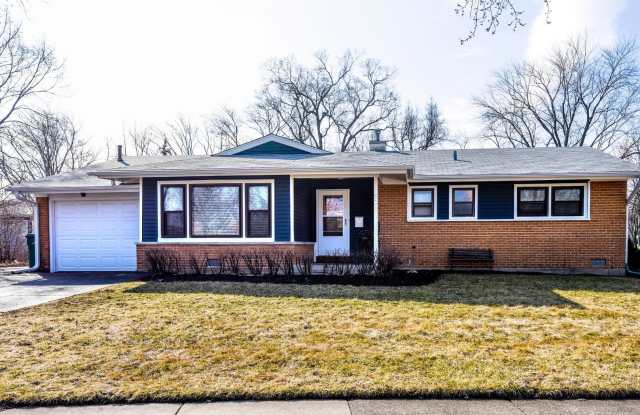 501 Magnolia Lane - 501 Magnolia Lane, Elk Grove Village, IL 60007