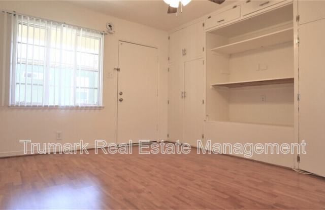 623 W Stocker St photos photos