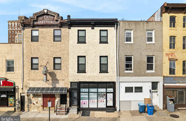 709 W GIRARD Avenue Gallery 2