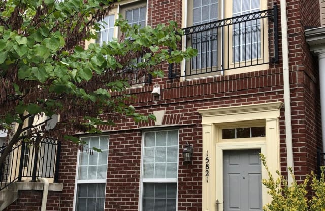 15821 JOHN DISKIN CIRCLE - 15821 John Diskin Circle, Neabsco, VA 22191