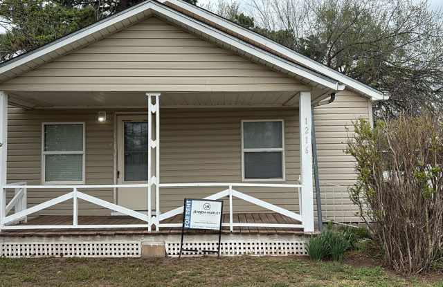 1216 W JAMES photos photos